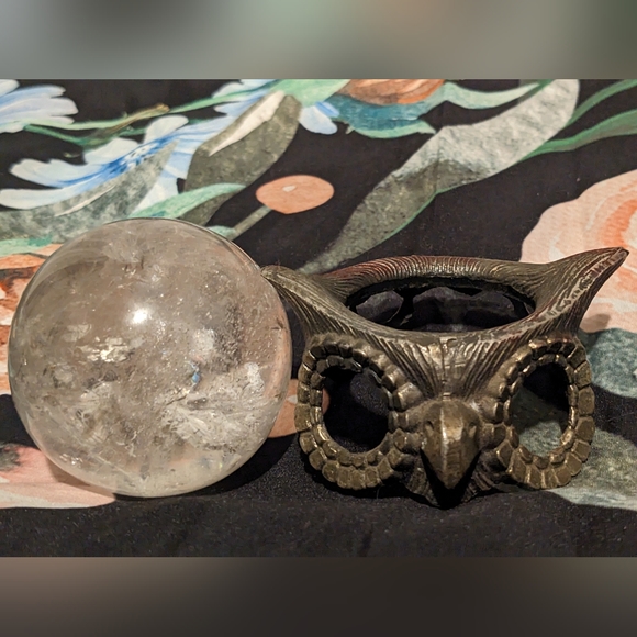 Beautiful rare crystal quartz ball w owl stand - Picture 3 of 10